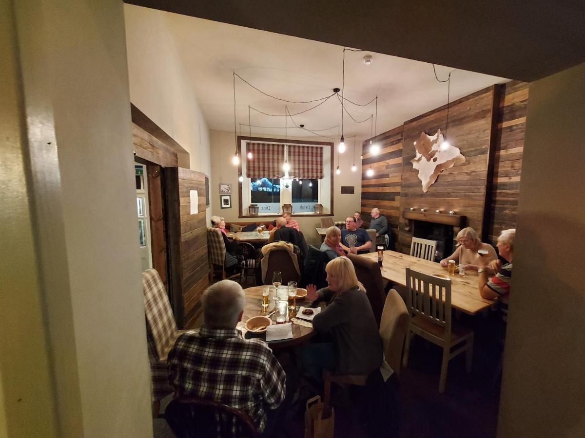Trawden Arms Community Owned Pub Otel Winewall Dış mekan fotoğraf