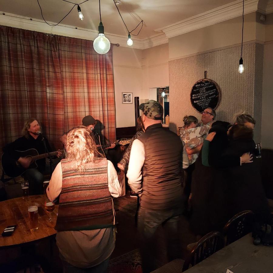 Trawden Arms Community Owned Pub Otel Winewall Dış mekan fotoğraf